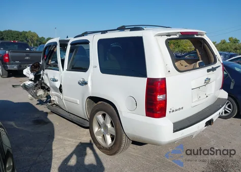 2008 Chevrolet Tahoe Ltz z USA, uszkodzony, nr VIN 1GNFK13018J229693
